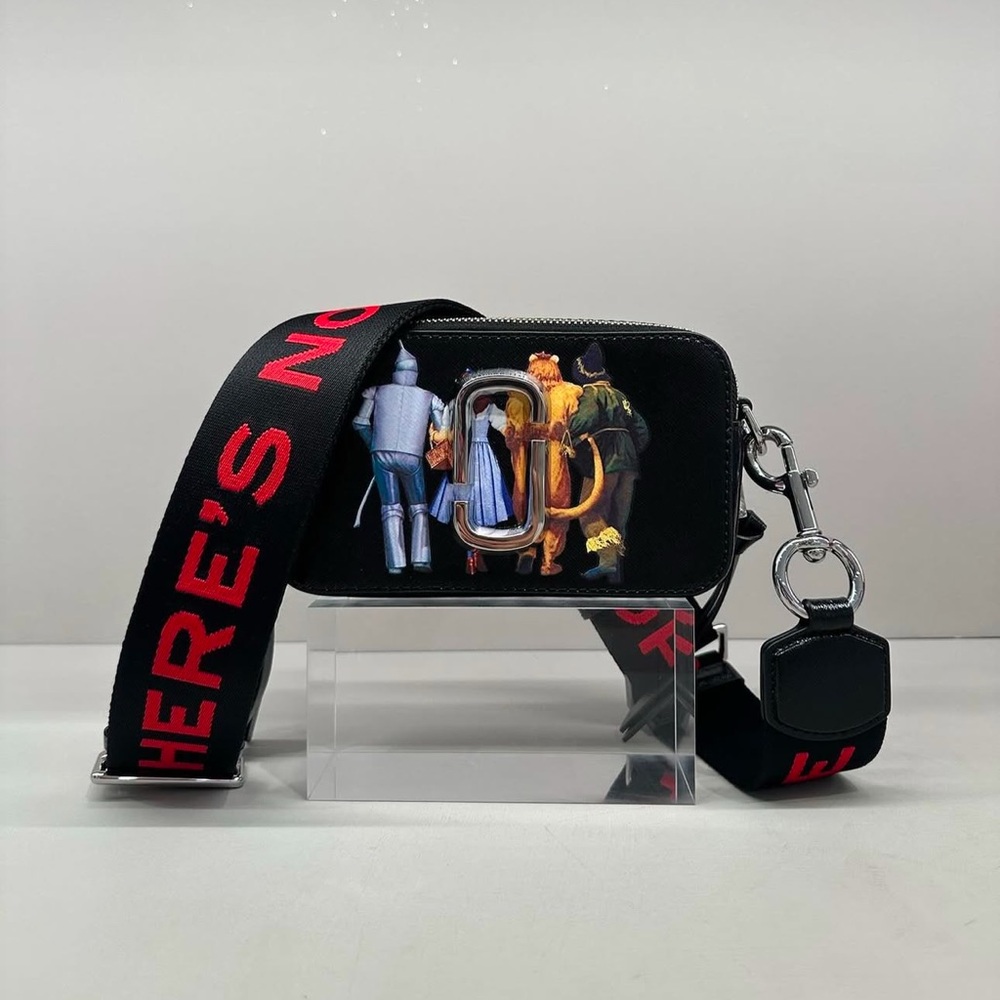 MARC JACOBS WIZARD OF OZ “FRIENDS” SNAPSHOT